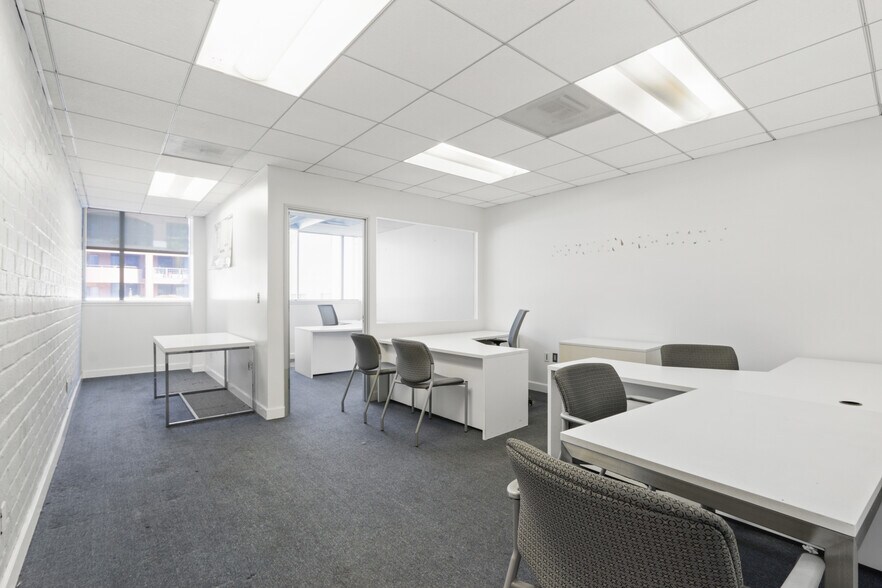 More Photos Of 270 N Canon Dr, Beverly Hills Office For Lease