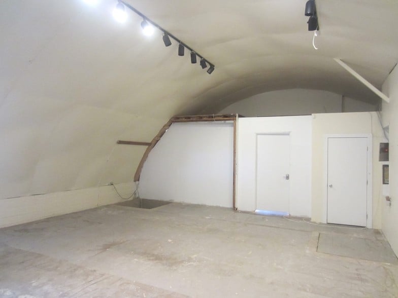 More Photos Of 213 W Gutierrez St, Santa Barbara Warehouse For Sale