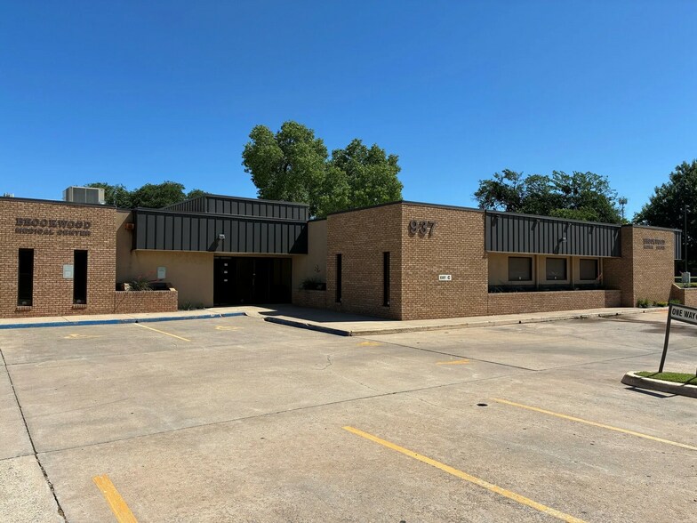 More Photos Of 937 SW 89th St, Oklahoma City Medical For Sale