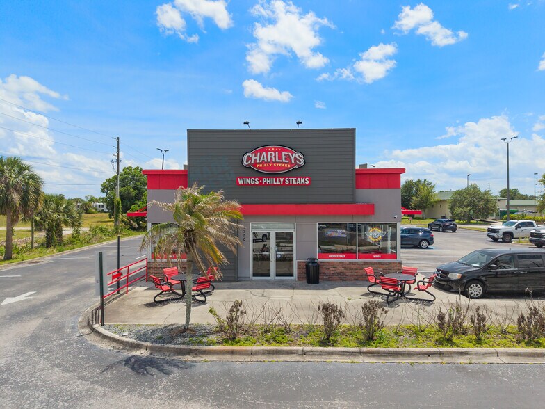 More Photos Of 3250 W Vine St, Kissimmee General Retail For Sale