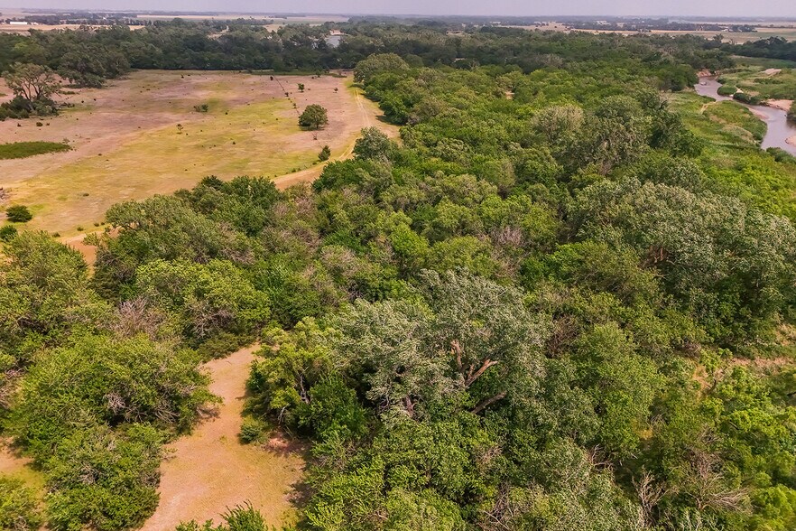 More Photos Of 9111 Long View Road, Burrton Land For Sale