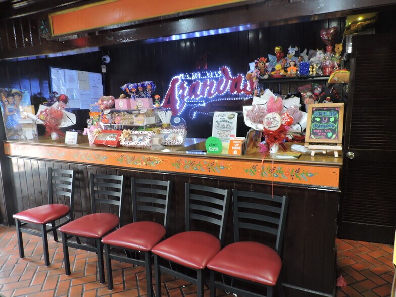 More Photos Of 2828 Southmore Ave, Pasadena Restaurant For Lease