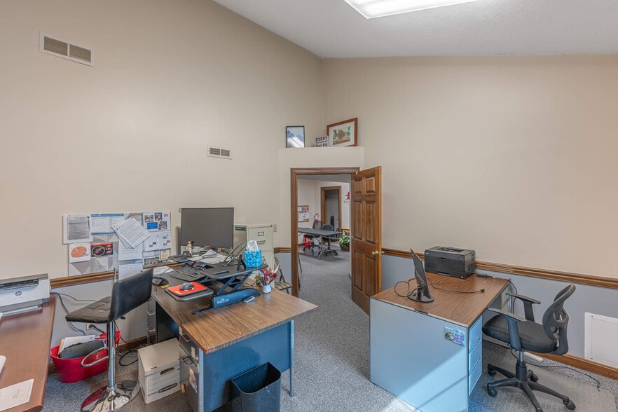 More Photos Of 7960-7996 Clyo Rd, Dayton Office For Sale