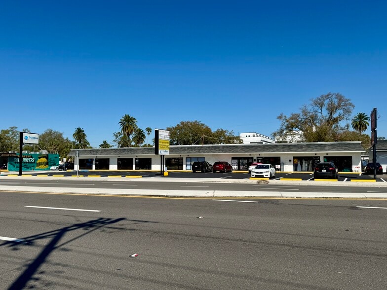 More Photos Of 4239 W Kennedy Blvd, Tampa General Retail For Lease