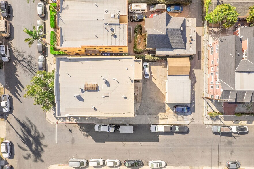 More Photos Of 1701 S Bonnie Brae St, Los Angeles Apartments For Sale