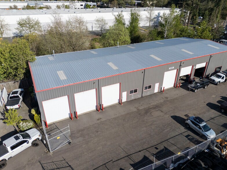 More Photos Of 11233 SE Foster Rd, Portland Industrial For Lease