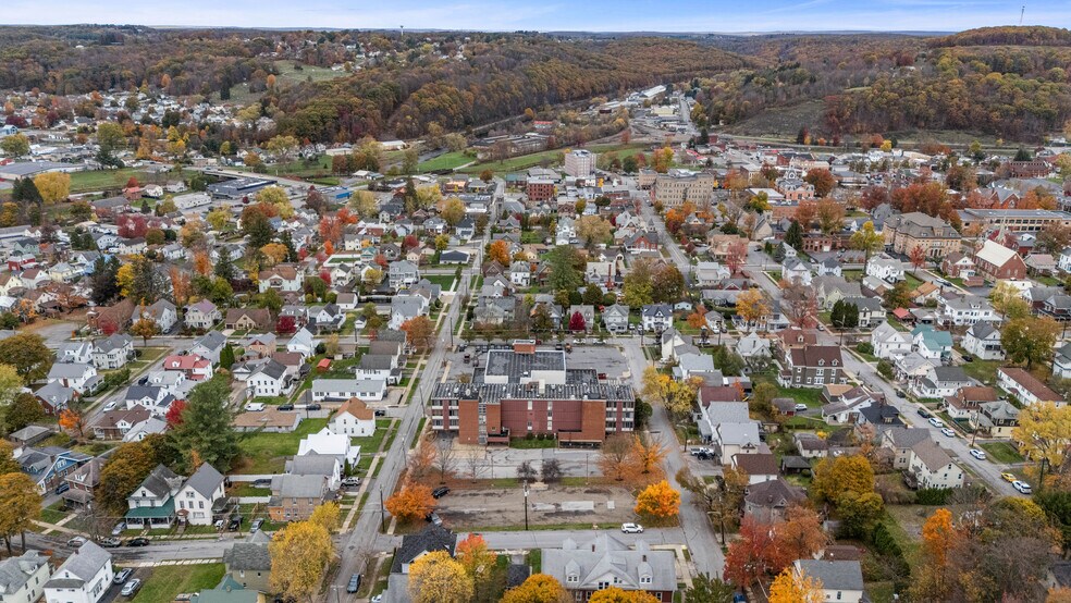 More Photos Of 94 Hospital St, Ridgway Specialty For Sale