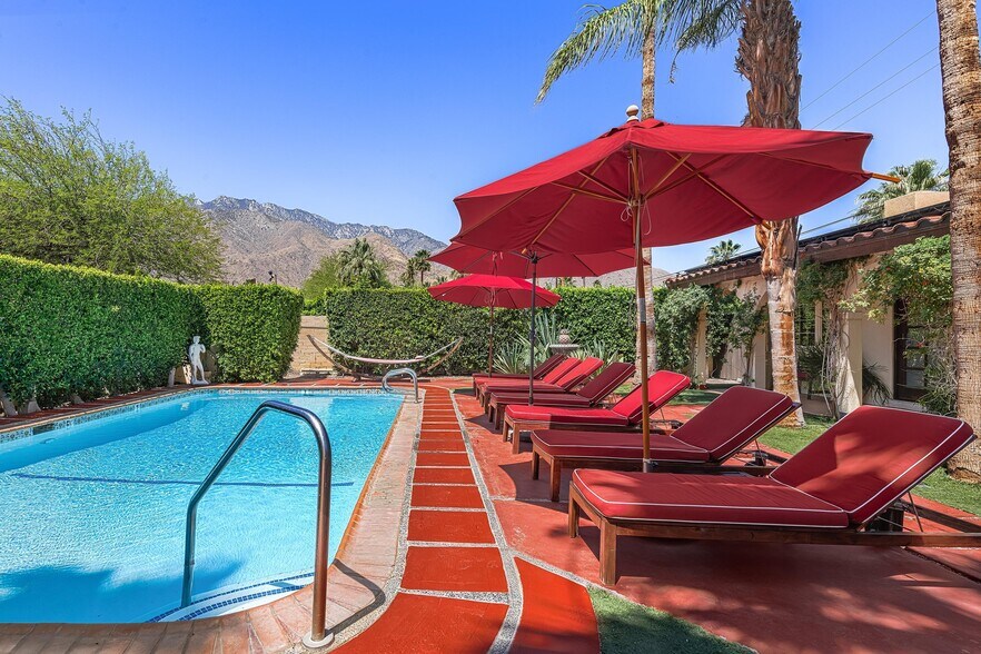 More Photos Of 520 Chuckwalla Rd, Palm Springs Apartments For Sale