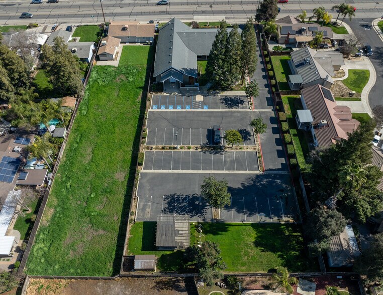 More Photos Of 2127 S Giddings St, Visalia Religious Facility For Lease