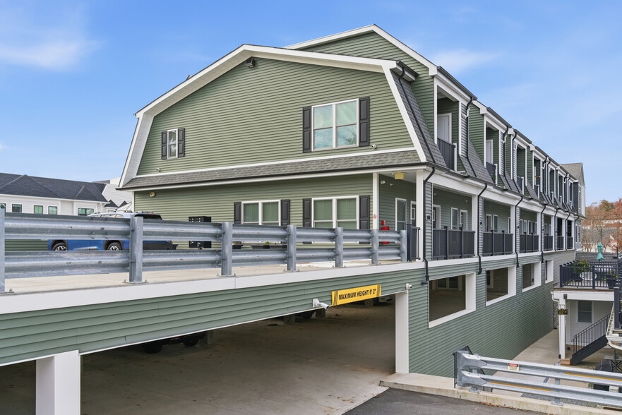 More Photos Of 1080 New York Ave, Huntington Station Apartments For Sale