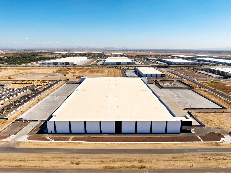 More Photos Of NWC of Route 303 & W Glendale Avenue, Litchfield Park Unknown For Lease