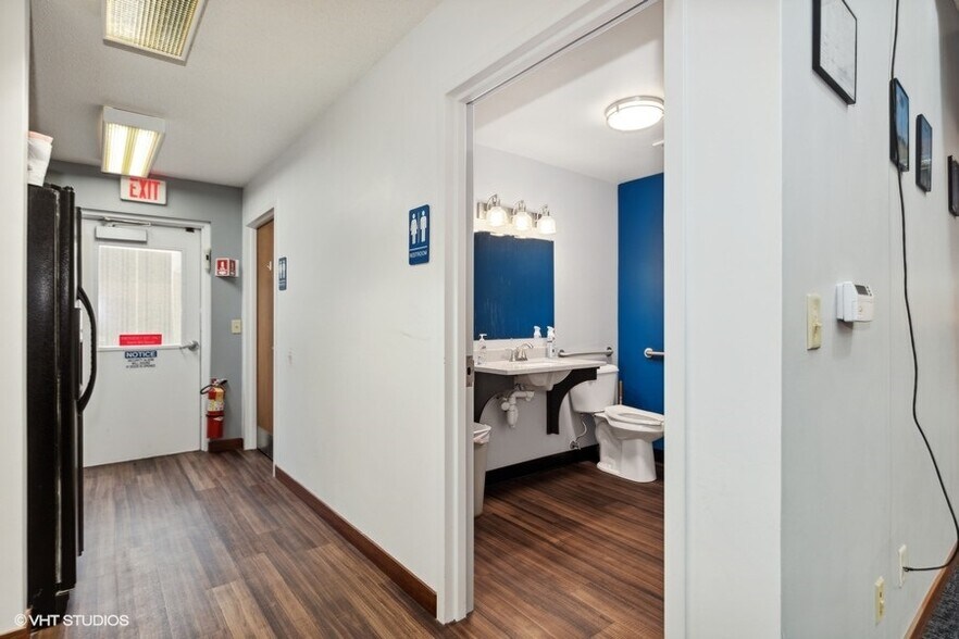 More Photos Of 454 County Rd V V, Somerset Manufacturing For Sale