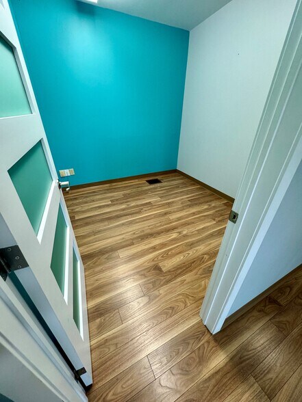 More Photos Of 5100-5110 Boul Cousineau, Longueuil Office For Lease