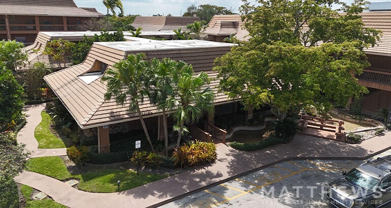Primary Photo Of 7800 W Oakland Park Blvd, Sunrise Medical For Sale