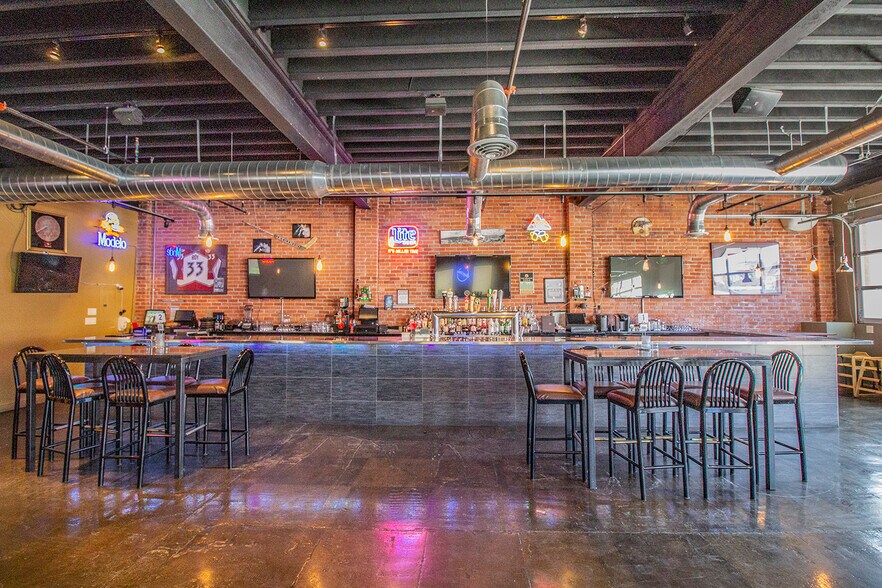 More Photos Of 231 E Main St, Trinidad Bar For Sale