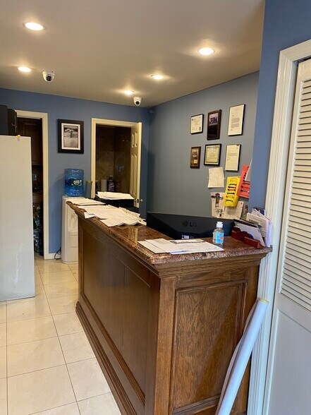 More Photos Of 1808-1810 Colden Ave, Bronx Storefront Retail Residential For Lease