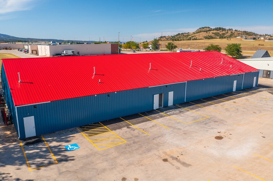 More Photos Of 320 S 26th St, Spearfish Storefront Retail Office For Sale