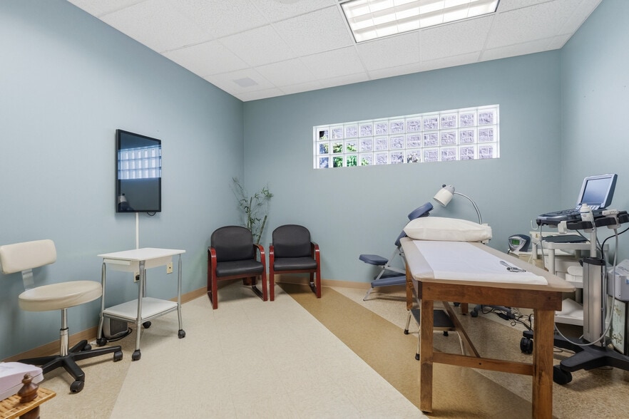 More Photos Of 1025 Jefferson Ave, Washington Medical For Sale
