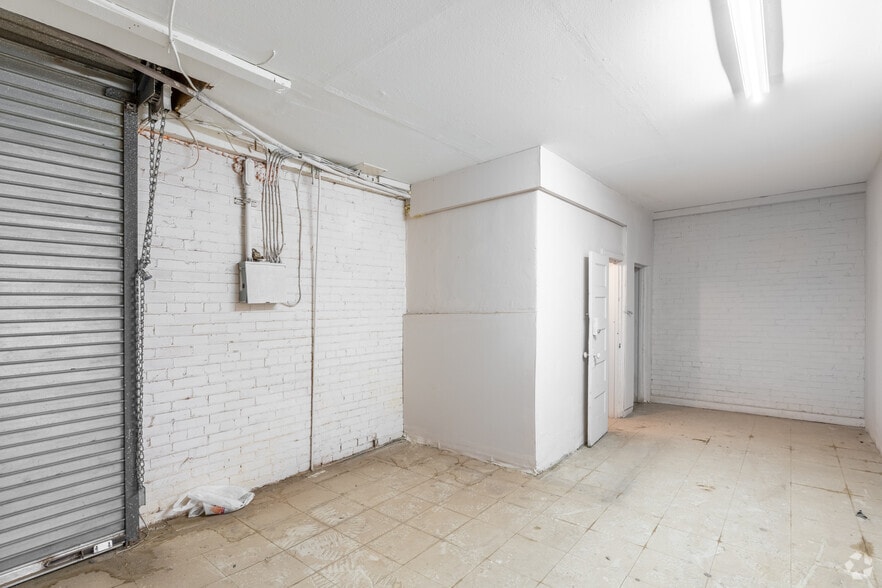 More Photos Of 605-607 S 605 & 607 S Stanton St, El Paso General Retail For Sale