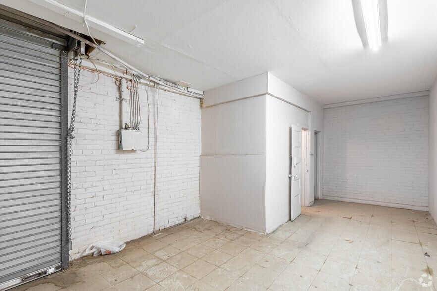 More Photos Of 605-607 S 605 & 607 S Stanton St, El Paso Storefront For Sale