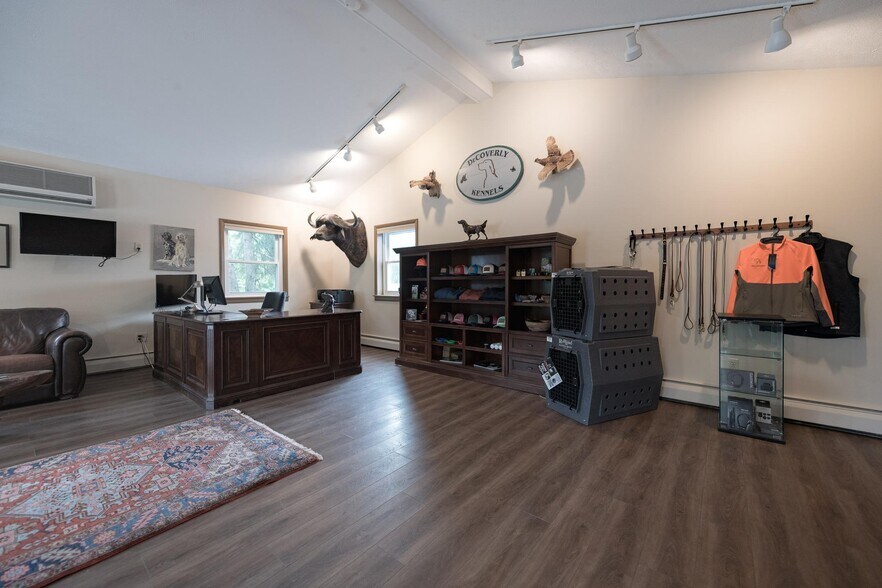 More Photos Of 175 Decoverly Lane, Falls Specialty For Sale
