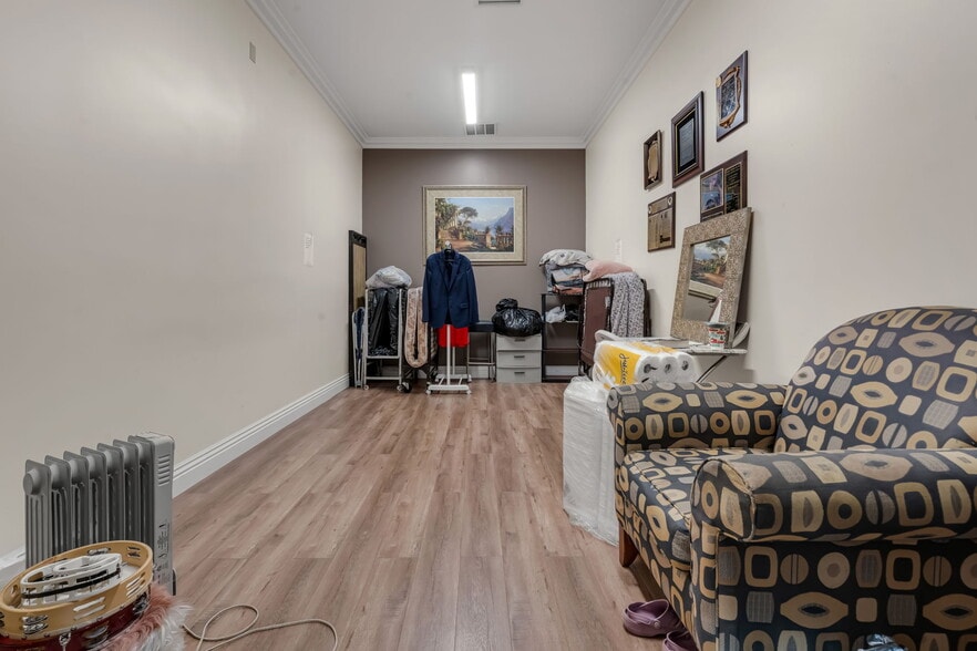 More Photos Of 1100 S Lorena St, Los Angeles Religious Facility For Sale
