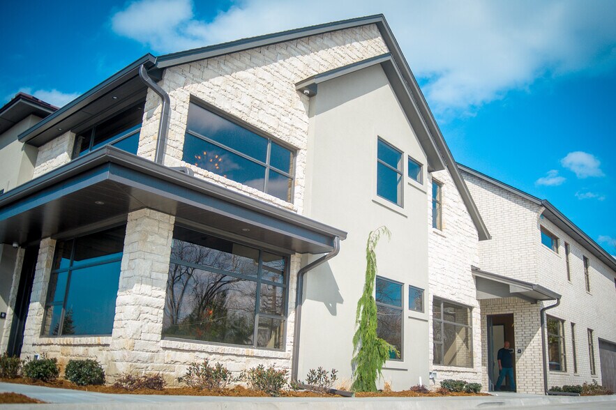More Photos Of 616 S Post Rd, Midwest City Medical For Sale