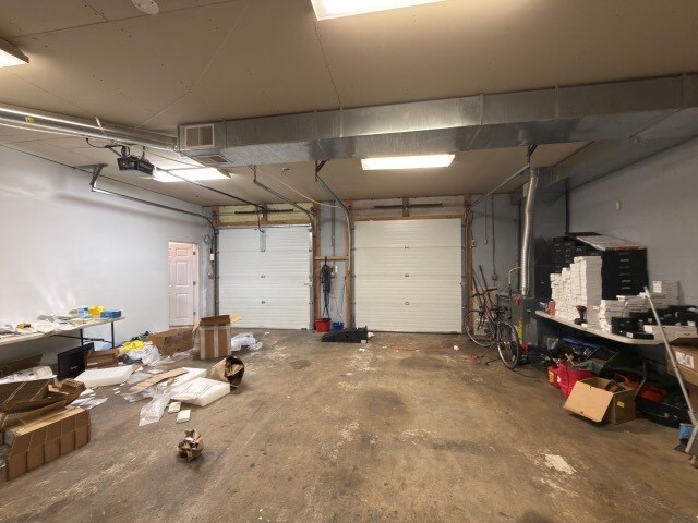 More Photos Of 250 E Cleveland Ave, Norwood Light Distribution For Sale
