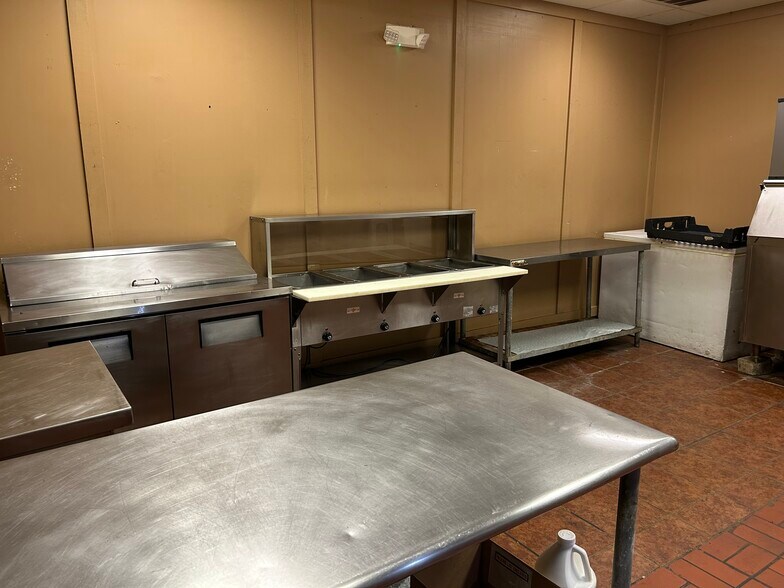 More Photos Of 6347-6359 E Navy Rd, Millington Freestanding For Sale