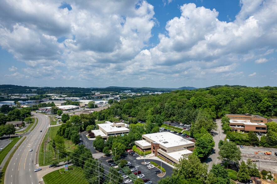 More Photos Of 1124 E Weisgarber Rd, Knoxville Medical For Lease