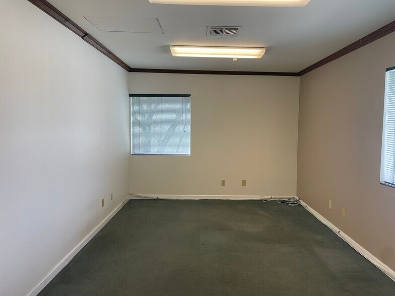 More Photos Of 3721 Santa Rosa Ave, Santa Rosa Warehouse For Lease