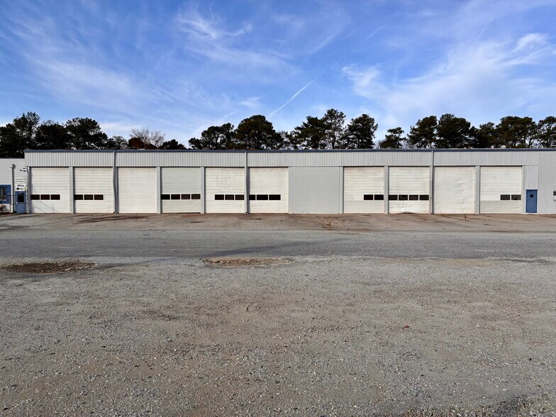 More Photos Of 3368 Moreland Ave, Conley Distribution For Lease