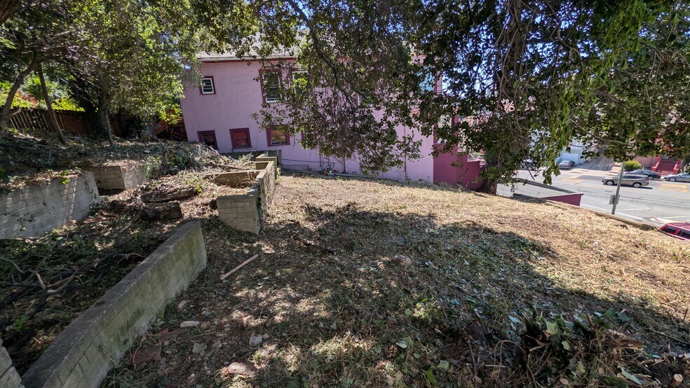 More Photos Of 176 Orange st, Oakland Land For Sale