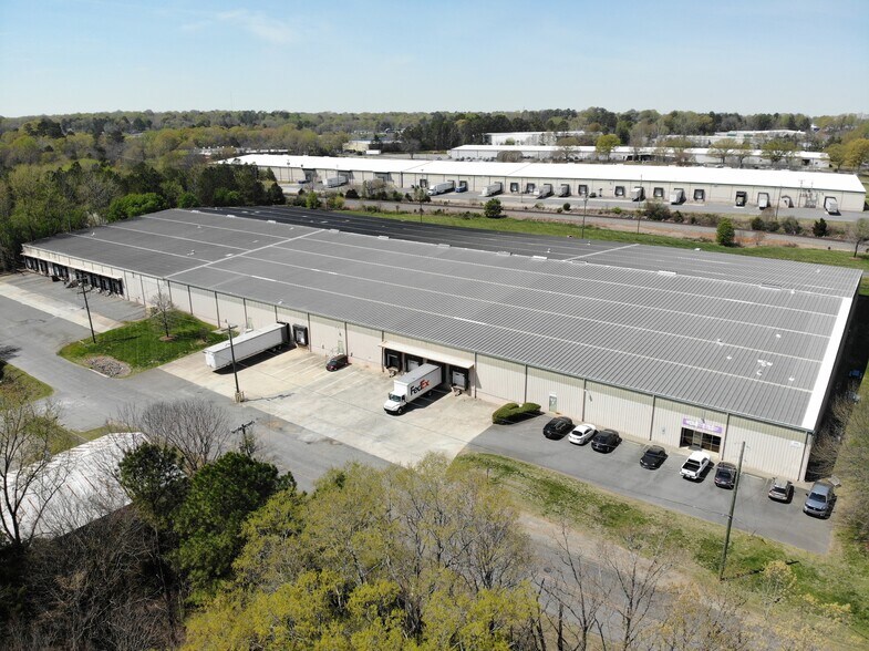 More Photos Of 500 Linkwood Rd, Rock Hill Warehouse For Lease