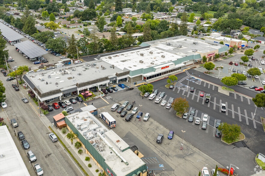 More Photos Of 1915-2075 Mendocino Ave, Santa Rosa General Retail For Lease