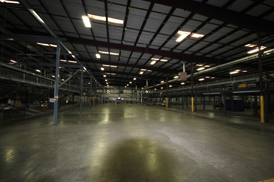 More Photos Of 2938 Brown Rd, Marshall Industrial For Sale