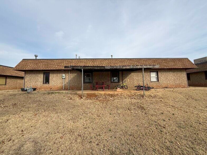 More Photos Of 70 N 31st St, Clinton Healthcare For Sale