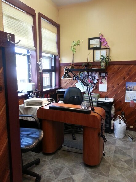 More Photos Of 415 N Mount Shasta Blvd, Mount Shasta Restaurant For Lease