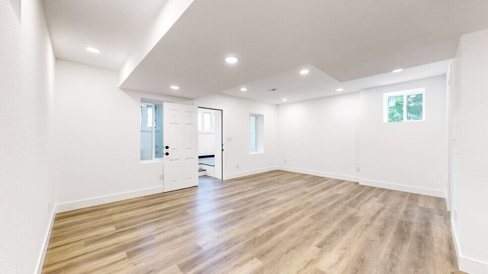 More Photos Of 4342 Delaware St, Denver Warehouse For Sale