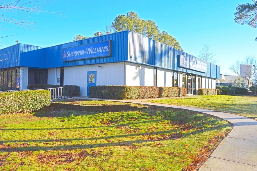 More Photos Of 7513 Us Highway 64 E, Knightdale General Retail For Lease