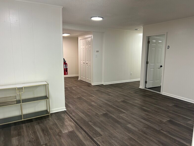 More Photos Of 103 Queen St, Georgetown Medical For Lease
