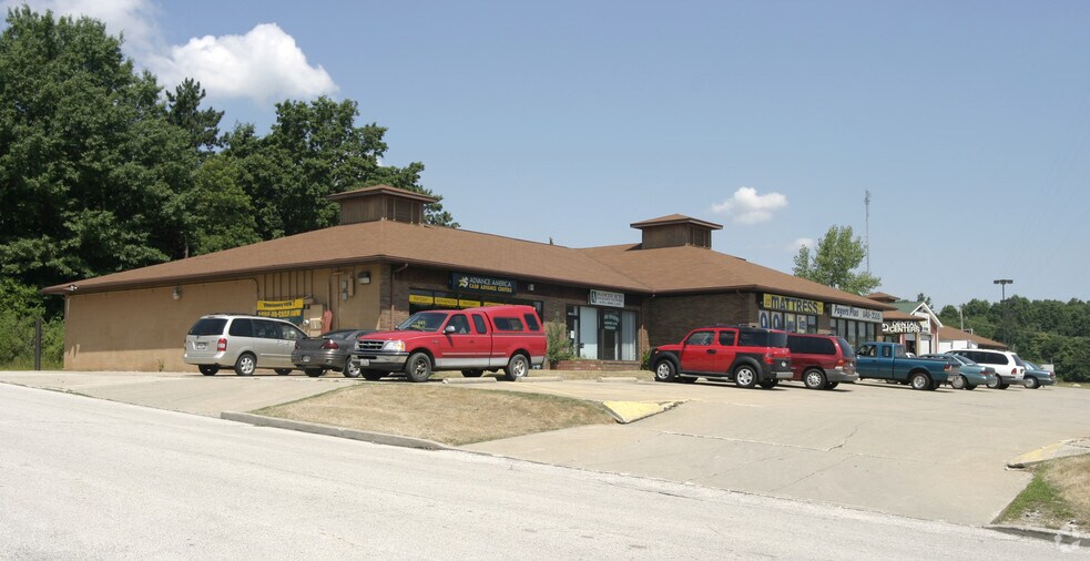 More Photos Of 2086 Romig Rd, Akron Unknown For Lease