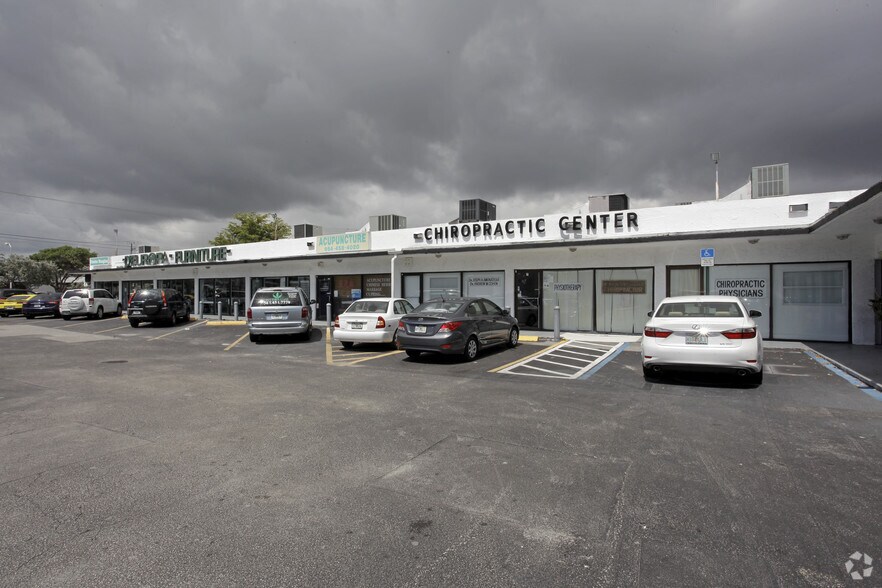 More Photos Of 1025 E Hallandale Beach Blvd, Hallandale Beach Storefront Retail Office For Lease