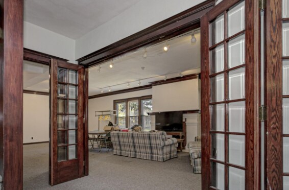 More Photos Of 634 Wisconsin St, Oshkosh Religious Facility For Sale