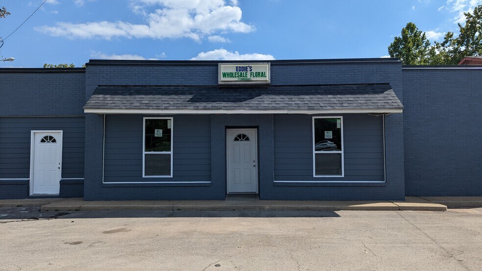 More Photos Of 1300A S Dickerson Rd, Nashville Light Manufacturing For Sale