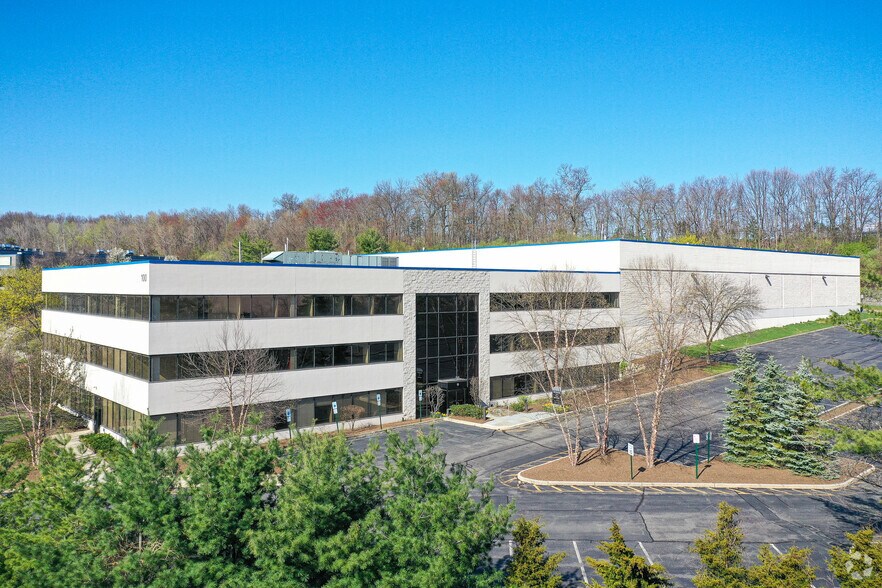 More Photos Of 100 Corporate Dr, Mahwah Warehouse For Lease