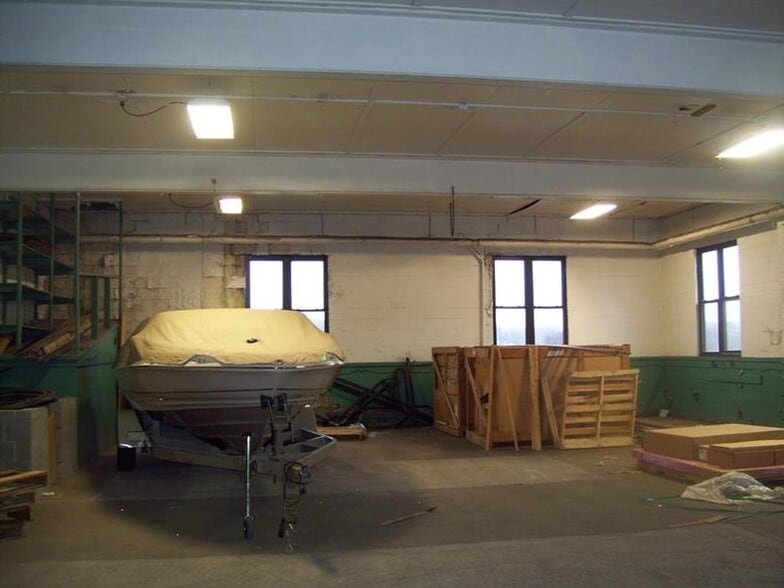 More Photos Of 258 E Fayette St, Uniontown General Retail For Sale