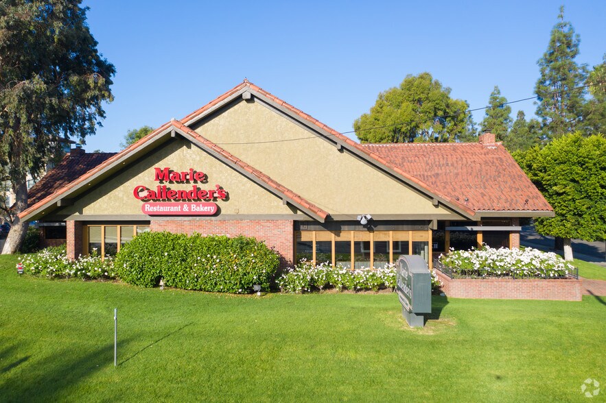 More Photos Of 19310 Business Center Dr, Northridge Restaurant For Lease