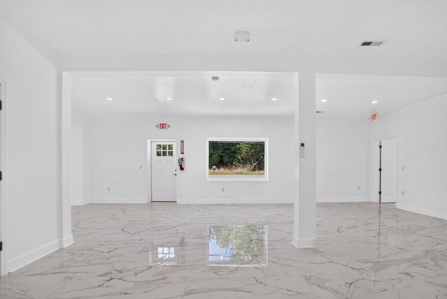 More Photos Of 3608 Burlington Rd, Greensboro Freestanding For Sale
