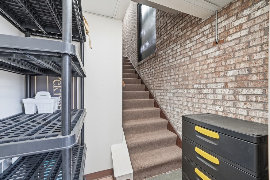 More Photos Of 8265 S Archer Ave, Willow Springs Medical For Sale